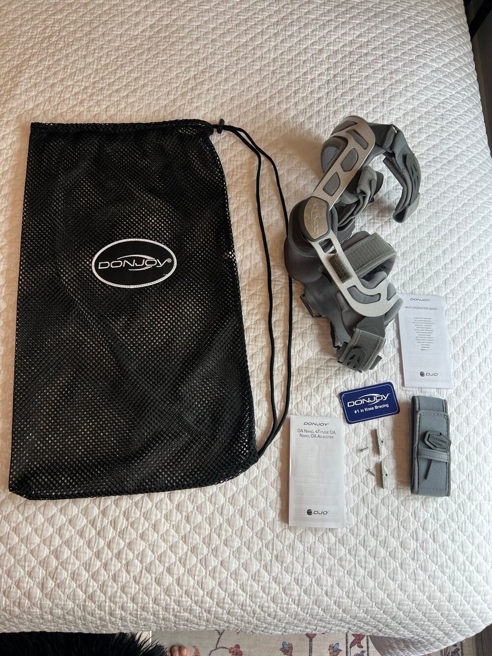 DonJoy OA Nano Knee Brace kit XS right leg ultralightweight magnesium frame NWOT